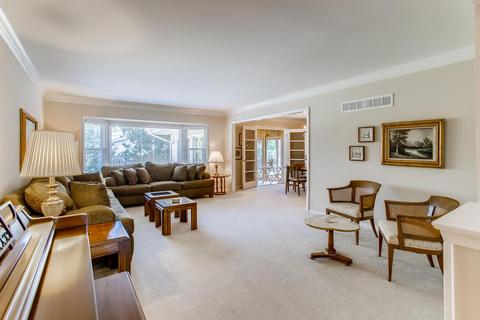 203 E Farnham Ln, Wheaton, IL 60189 photo 6