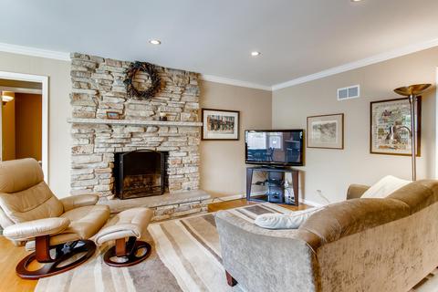 203 E Farnham Ln, Wheaton, IL 60189 photo 14