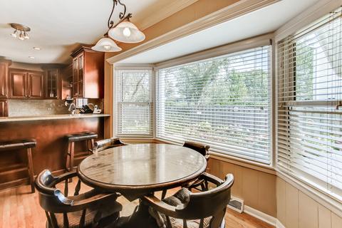 203 E Farnham Ln, Wheaton, IL 60189 photo 13