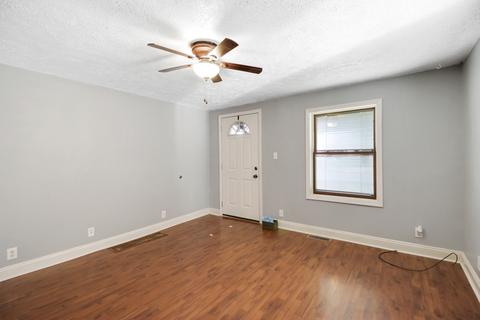 413 E Larmon St, Tolono, IL 61880 photo 10