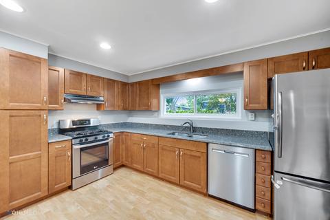 62 Hampton Rd, Montgomery, IL 60538 photo 8