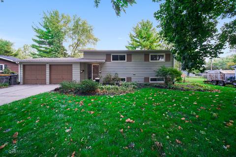62 Hampton Rd, Montgomery, IL 60538 photo 2