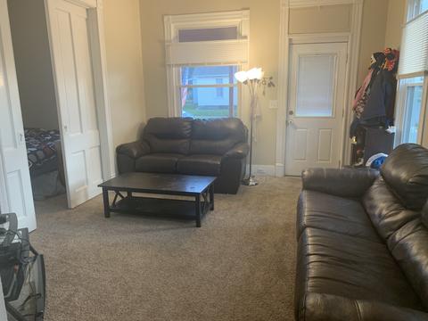613 W Walnut St, Bloomington, IL 61701 photo 3