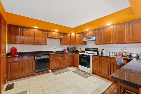 2204 Wren Ln, Rolling Meadows, IL 60008 photo 9
