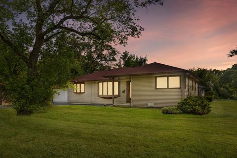 2204 Wren Ln, Rolling Meadows, IL 60008 photo 2