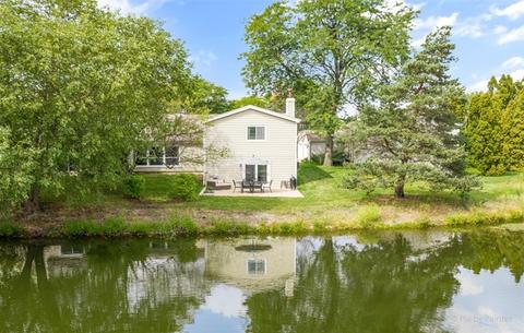 717 Ascot Ct, Hoffman Estates, IL 60169 photo 3