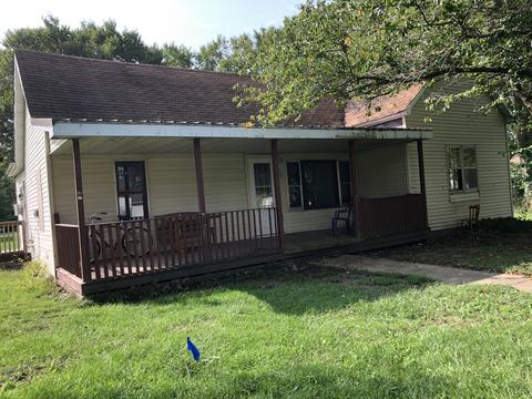 421 Bloomington St, Dewitt, IL 61735 photo 1