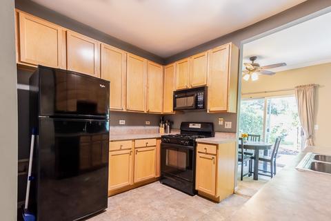 4048 Boulder Ct, Aurora, IL 60504 photo 5