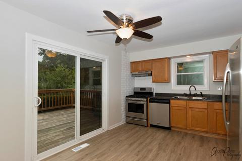 5807 Bunny Ave, Mchenry, IL 60051 photo 7