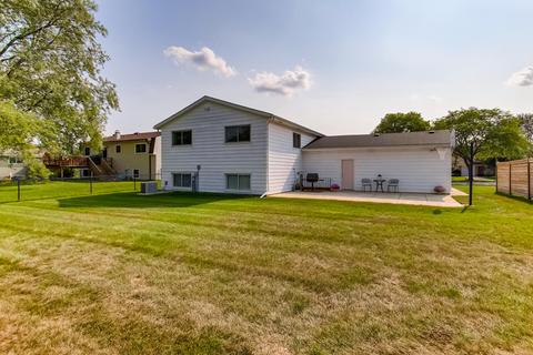 1303 Briarcliffe Blvd, Wheaton, IL 60189 photo 28