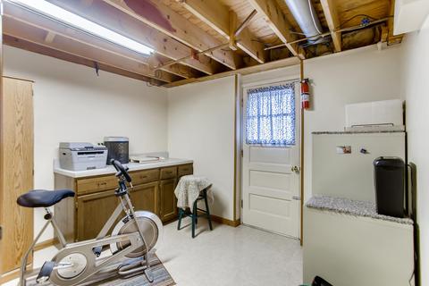 1303 Briarcliffe Blvd, Wheaton, IL 60189 photo 23