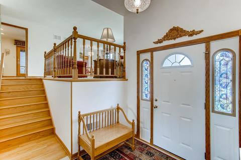 1303 Briarcliffe Blvd, Wheaton, IL 60189 photo 5