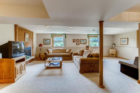 1303 Briarcliffe Blvd, Wheaton, IL 60189 photo 19
