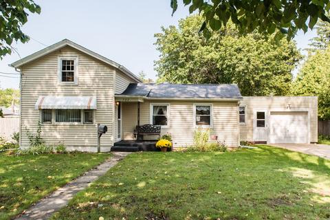 722 E Washington St, Marengo, IL 60152 photo 1