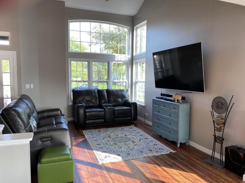 1345 Richmond Ln, Bartlett, IL 60103 photo 8