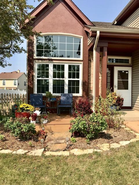 1345 Richmond Ln, Bartlett, IL 60103 photo 3