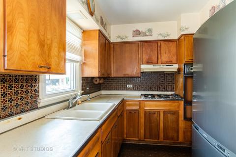 235 S Mill Rd, Addison, IL 60101 photo 3