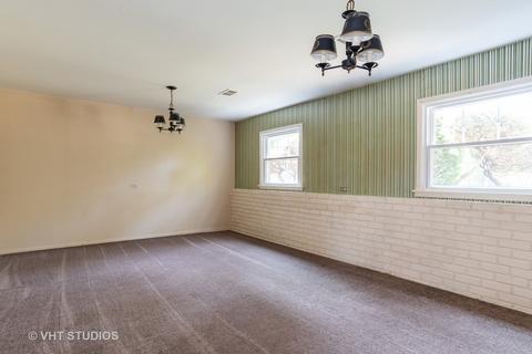 235 S Mill Rd, Addison, IL 60101 photo 5