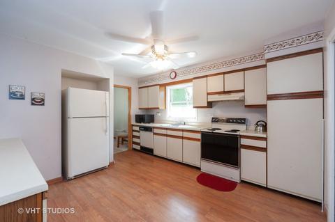 1001 Valley Stream Dr, Wheeling, IL 60090 photo 5