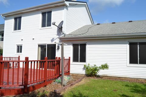 556 Foxford Rd, Bartlett, IL 60103 photo 4