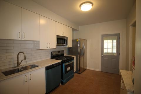 5615 S Emerald Ave, Chicago, IL 60621 photo 8