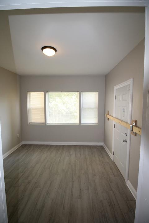 5615 S Emerald Ave, Chicago, IL 60621 photo 12