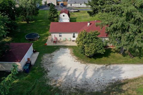 8372 W State Route 17, Kankakee, IL 60901 photo 4