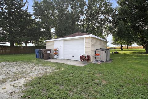 8372 W State Route 17, Kankakee, IL 60901 photo 5