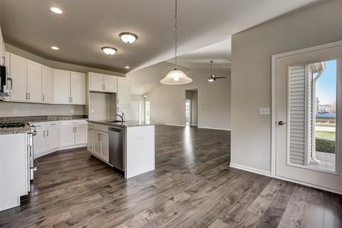 635 Walnut Ave, Maple Park, IL 60151 photo 12
