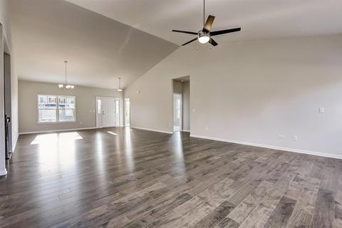 635 Walnut Ave, Maple Park, IL 60151 photo 9