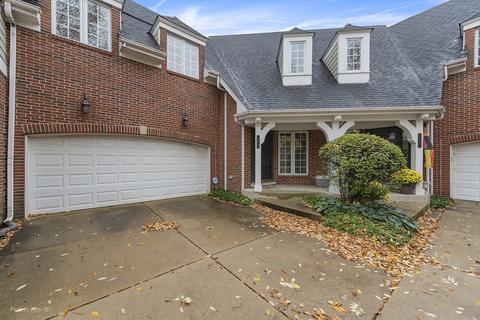 116 E Knighton Pl, Elmhurst, IL 60126 photo 1