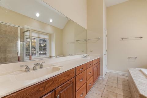 116 E Knighton Pl, Elmhurst, IL 60126 photo 15