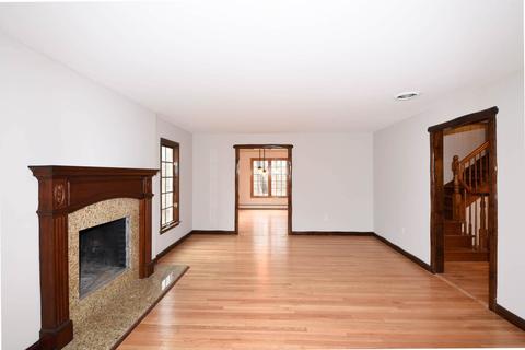 1301 Miller Rd, Mchenry, IL 60051 photo 6