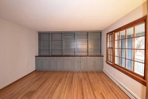 1301 Miller Rd, Mchenry, IL 60051 photo 8