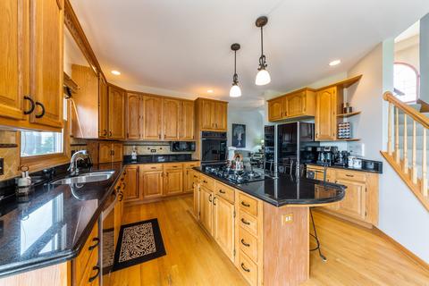 1714 Edgewood Ct, Algonquin, IL 60102 photo 8