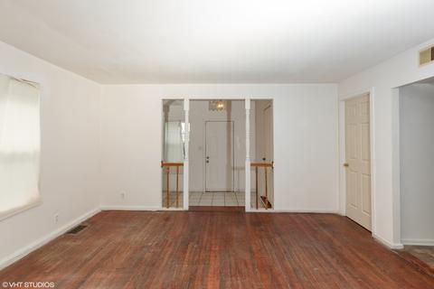 16243 Winchester Ave, Markham, IL 60428 photo 3