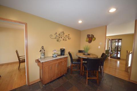 190 Michael Rd, Des Plaines, IL 60016 photo 7