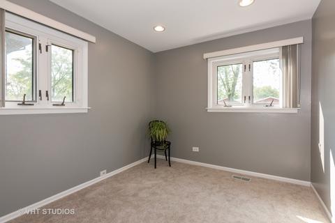 570 Lafayette Ln, Hoffman Estates, IL 60169 photo 16