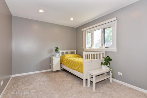 570 Lafayette Ln, Hoffman Estates, IL 60169 photo 15