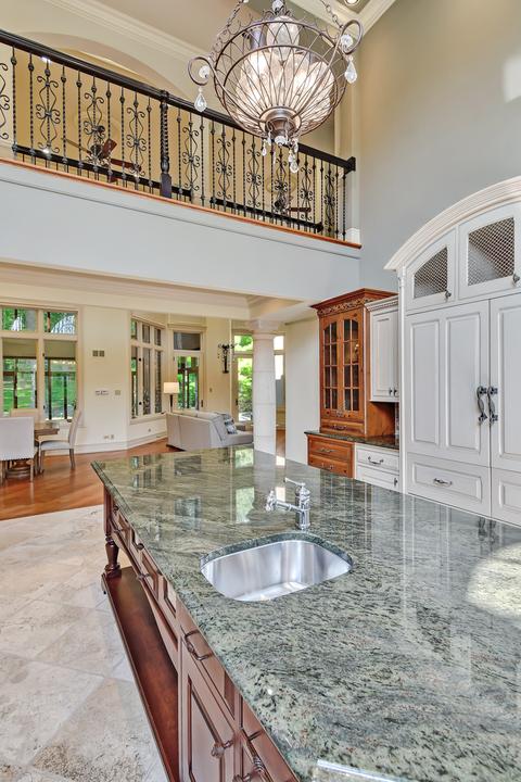 9286 Falling Waters E Dr, Burr Ridge, IL 60527 photo 12