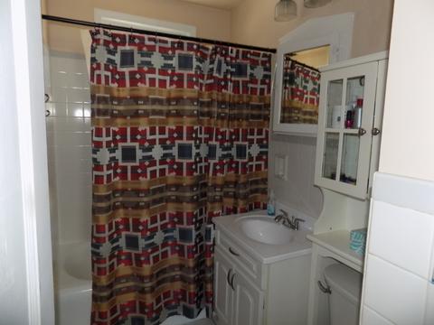 34 Mckinley Ave, Steger, IL 60475 photo 9