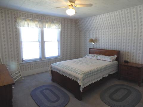 34 Mckinley Ave, Steger, IL 60475 photo 13