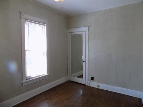 34 Mckinley Ave, Steger, IL 60475 photo 10