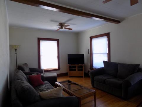 34 Mckinley Ave, Steger, IL 60475 photo 5