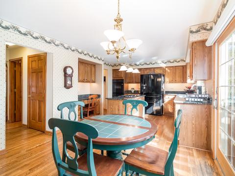1171 Charter Oaks Dr, Bartlett, IL 60103 photo 11