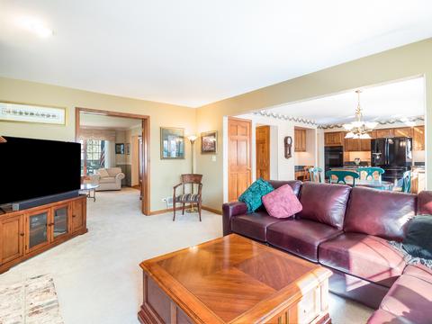 1171 Charter Oaks Dr, Bartlett, IL 60103 photo 9