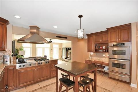 2535 Glenview Rd, Glenview, IL 60025 photo 3
