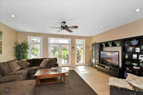 2535 Glenview Rd, Glenview, IL 60025 photo 2