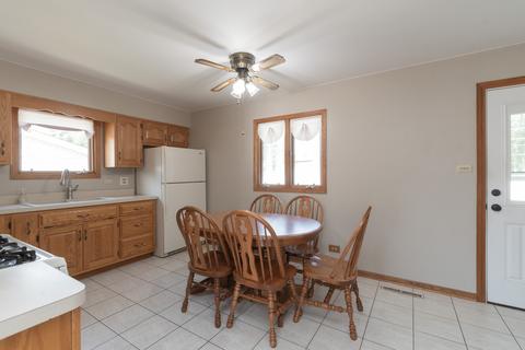 15433 Warwick Dr, Oak Forest, IL 60452 photo 8