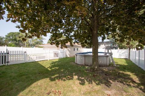 15433 Warwick Dr, Oak Forest, IL 60452 photo 18